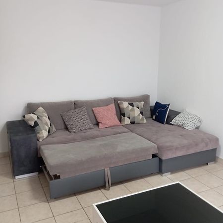Résidence calme avec piscine Béziers Esterno foto